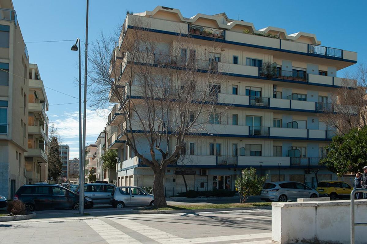 Augusto Al Mare Hotel Pescara Exterior photo