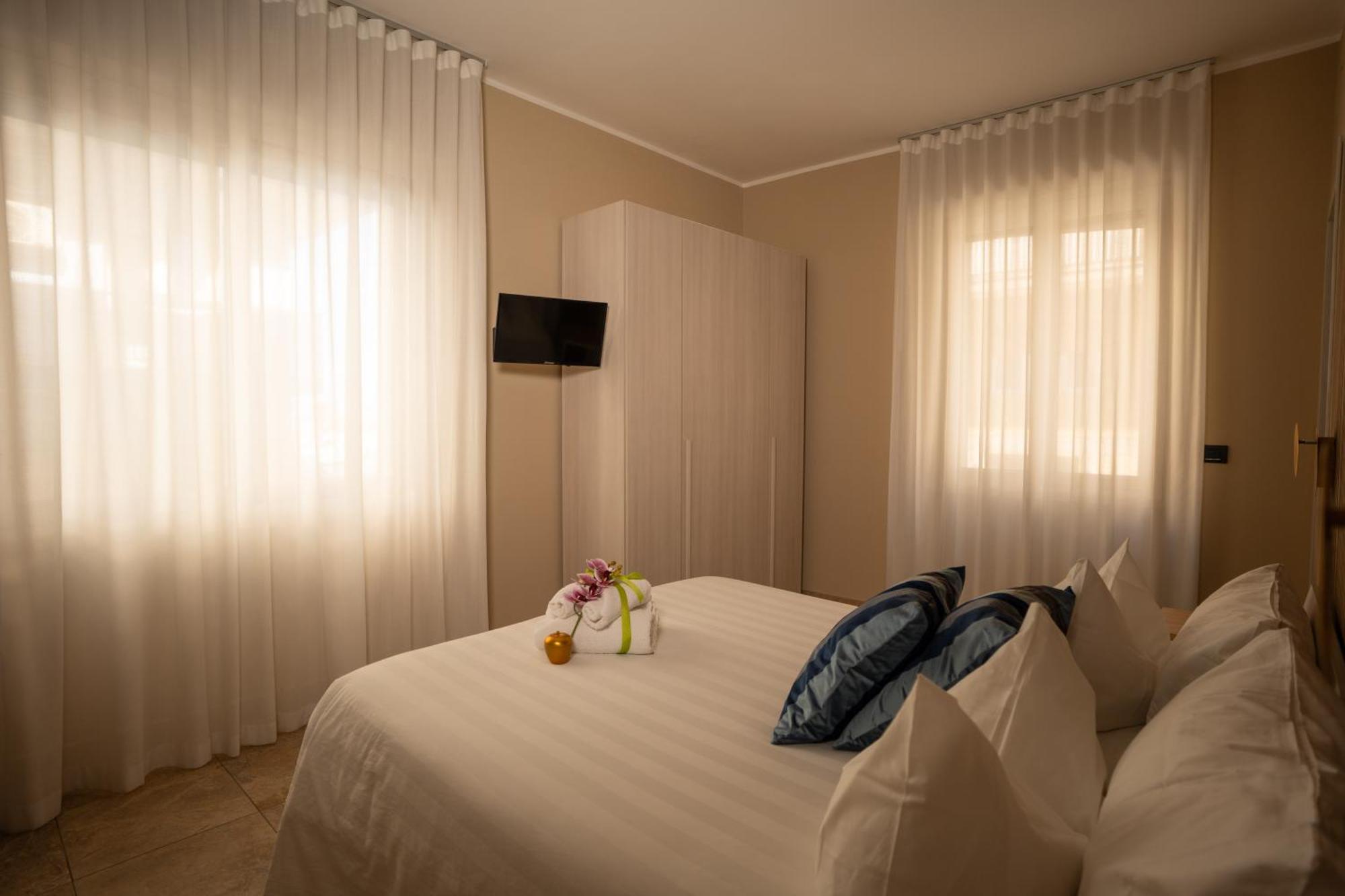 Augusto Al Mare Hotel Pescara Exterior photo